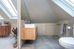 2 Bedroom Apartment - 200m From Richmond Park