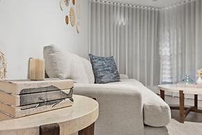 Casa Elena by Otium