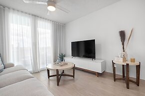 Casa Elena by Otium