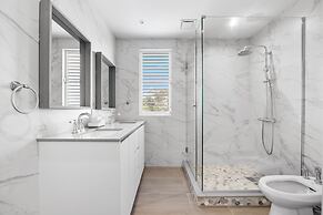 Casa Elena by Otium