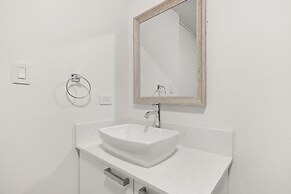 Casa Elena by Otium