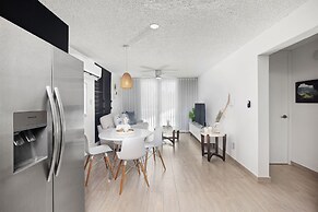 Casa Elena by Otium