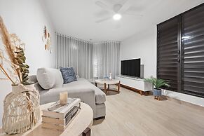 Casa Elena by Otium