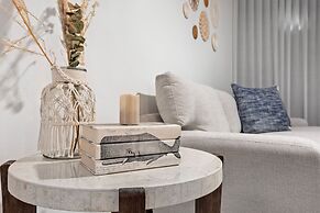 Casa Elena by Otium