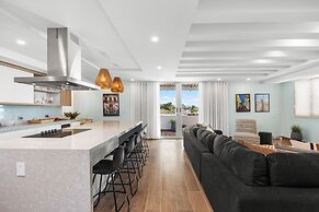 Casa Elena by Otium