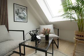 Stylish & Modern Apartment