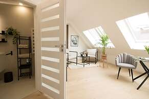 Stylish & Modern Apartment