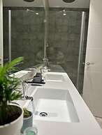 Allenbeach TLV- Apt Hotel-Adults only