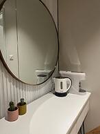 Allenbeach TLV- Apt Hotel-Adults only