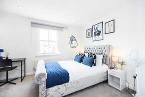 2br- Smart Tvs- Fast Wifi, Free Parking & Sofa Bed