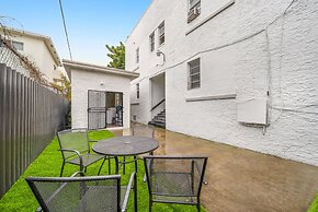 Historic 2 bedroom Urban Oasis