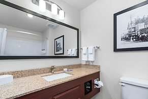 Cobblestone Hotel & Suites - Lynden