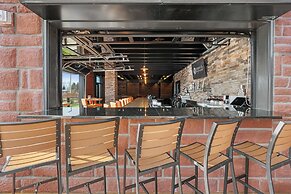 Cobblestone Hotel & Suites - Lynden