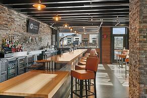 Cobblestone Hotel & Suites - Lynden