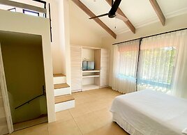 Playa Prieta Beachfront Villas