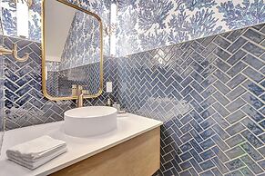 Lime in the Coconut 206 LAK