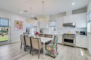 The Coastal Cottage 210esc-b