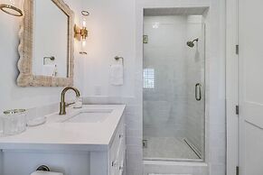 The Coastal Cottage 210esc-b