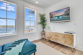 Dock Holiday 212 COA