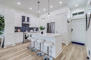 Retro Retreat TC 8102