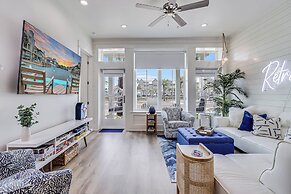 Retro Retreat TC 8102