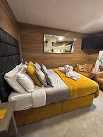 Kings Boutique Hotel