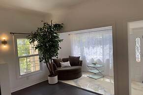 3Bd Beverly Hills Home