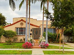 3Bd Beverly Hills Home