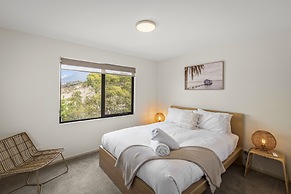 Tree Top Views - 4 Bedroom House