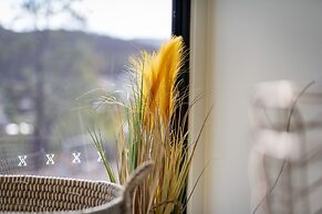 Tree Top Views - 4 Bedroom House