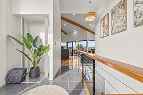 Tree Top Views - 4 Bedroom House