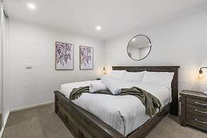 Tree Top Views - 4 Bedroom House