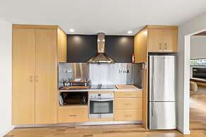 Tree Top Views - 4 Bedroom House