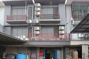 OYO 93772 Iconiq Rooms