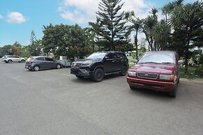 OYO 93772 Iconiq Rooms