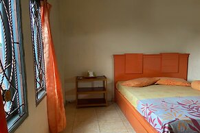 OYO 93774 Khaira Kos Dan PenginapanNearYani Heahlerr