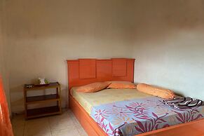 OYO 93774 Khaira Kos Dan PenginapanNearYani Heahlerr