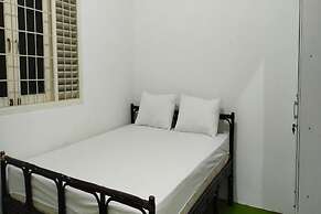 OYO 93774 Khaira Kos Dan PenginapanNearYani Heahlerr