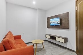 M.IA BEACH HOTEL & APARTMENT DA NANG