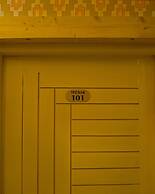 Ghar Bar Boutique Stay & Cafe