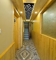 Ghar Bar Boutique Stay & Cafe