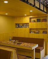 Ghar Bar Boutique Stay & Cafe