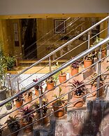 Ghar Bar Boutique Stay & Cafe