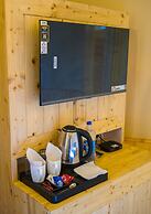 Ghar Bar Boutique Stay & Cafe