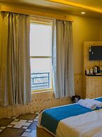 Ghar Bar Boutique Stay & Cafe