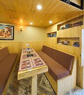 Ghar Bar Boutique Stay & Cafe