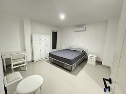 OYO 93721 RuPA Near LRT Velodrome 2 Rawamangun