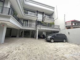 OYO 93721 RuPA Near LRT Velodrome 2 Rawamangun