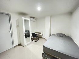 OYO 93721 RuPA Near LRT Velodrome 2 Rawamangun