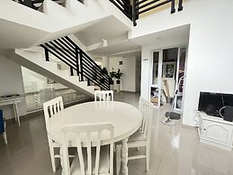 OYO 93721 RuPA Near LRT Velodrome 2 Rawamangun